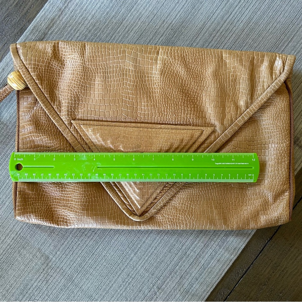 Lisandro Sarasola Vintage Leather Croc Embossed Foldover Clutch with Tassel - Picture 16 of 16